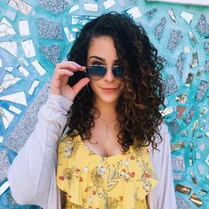 Meet your Posher, Andrianna